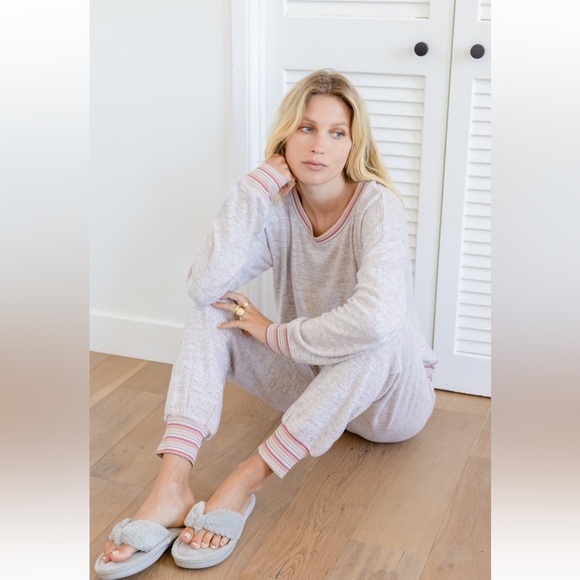 103. Jogger Set Multi Color Sweatshirt/Sweatpant Heather Gray Rose Blue Black - Picture 3 of 16